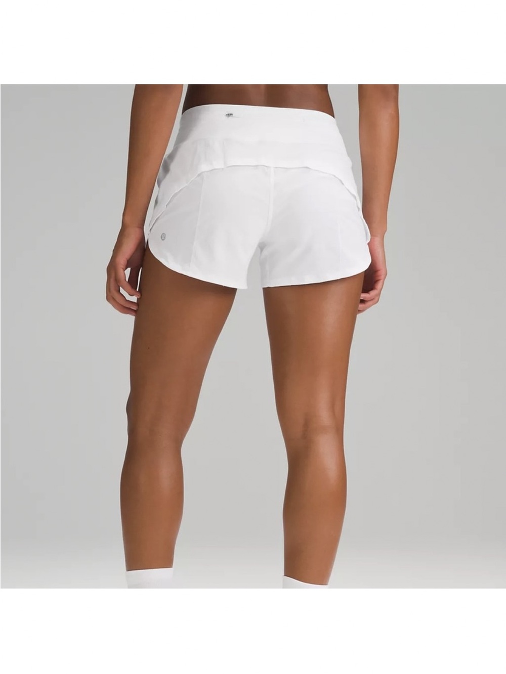 LULULEMON Speed Up mid rise shorts 4”